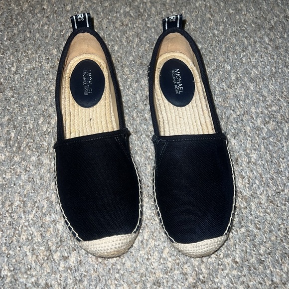 Michael Kors slip-ons. 6 - Picture 2 of 7